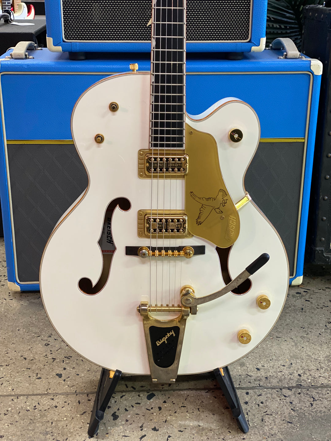 Gretsch 2014 G6136T White Falcon w/case ***pre loved***