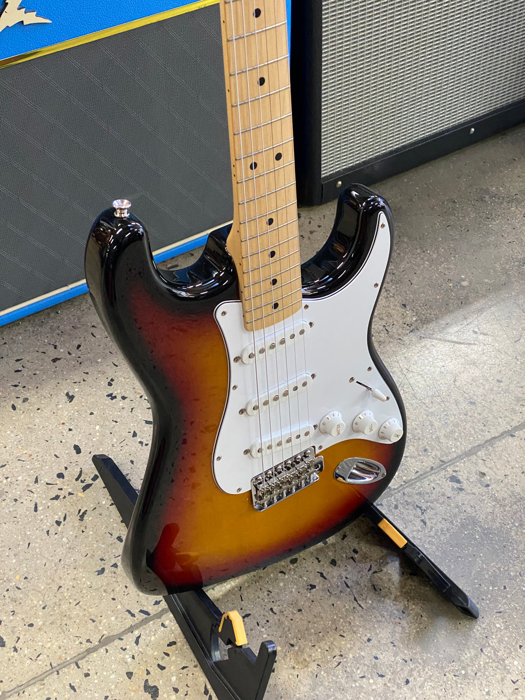 Fender MIJ ST-STD '95-96 Strat 3 Tone Sunburst W/bag ***Pre Loved***