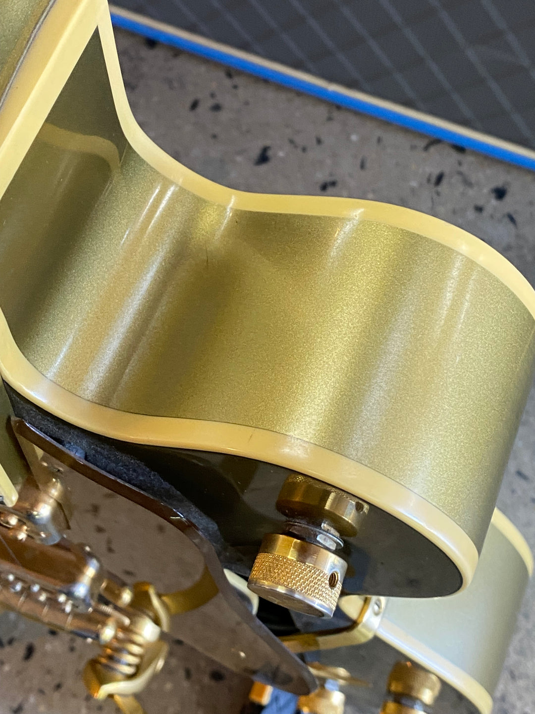 Gretsch 2004 Golden Anniversary G6120GA w/case ***pre loved***