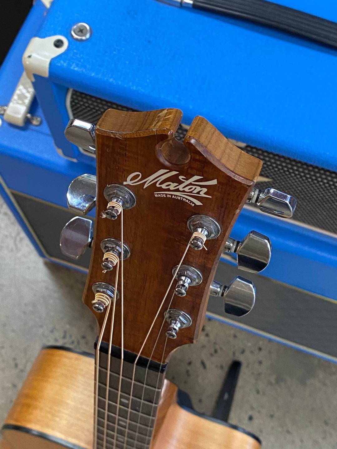 Maton EM225C "Custom Deluxe" w/case ***pre loved***