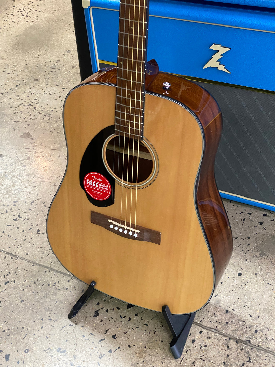 Fender CD-60S Left Hand Walnut Fingerboard | Natural