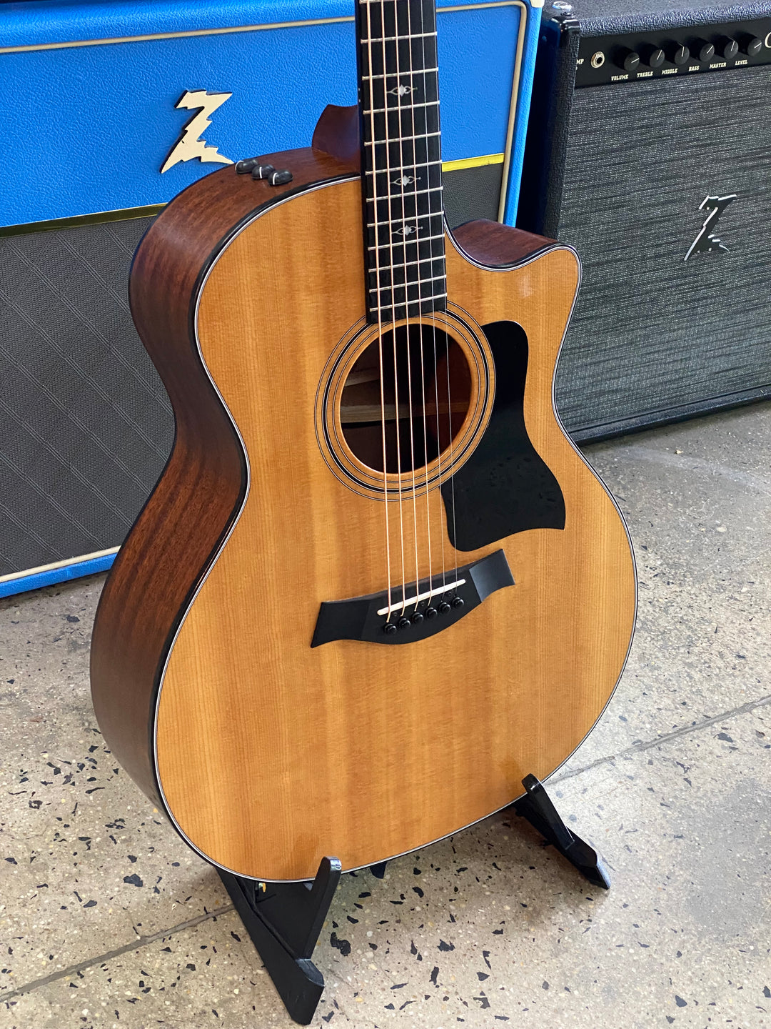 Taylor Acoustic 314CE w/case ***Pre Loved***