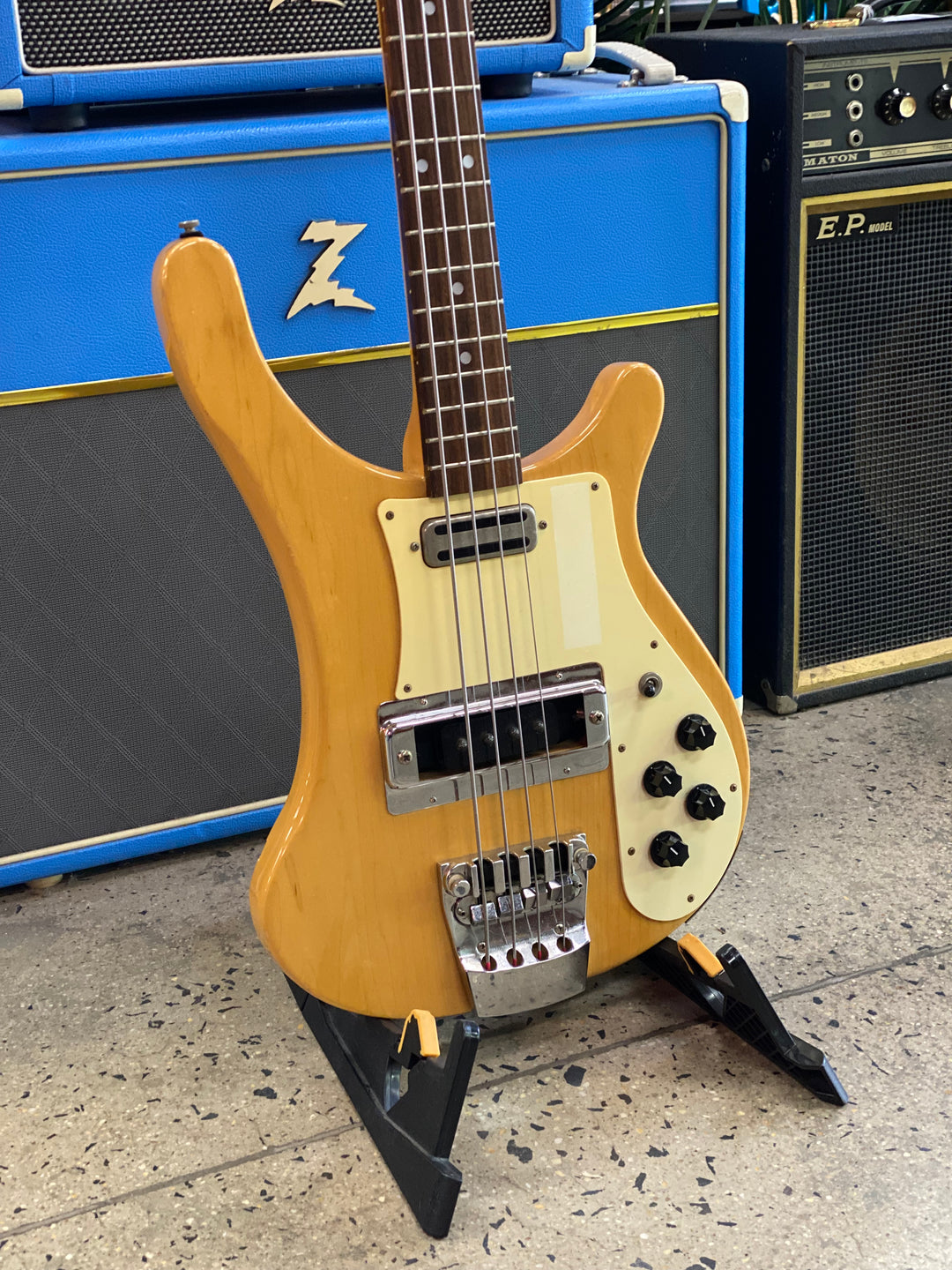 Fernandes MIJ 1980's RB-80 Rickenbacker Style Bass Guitar Nat W/case ***pre loved***