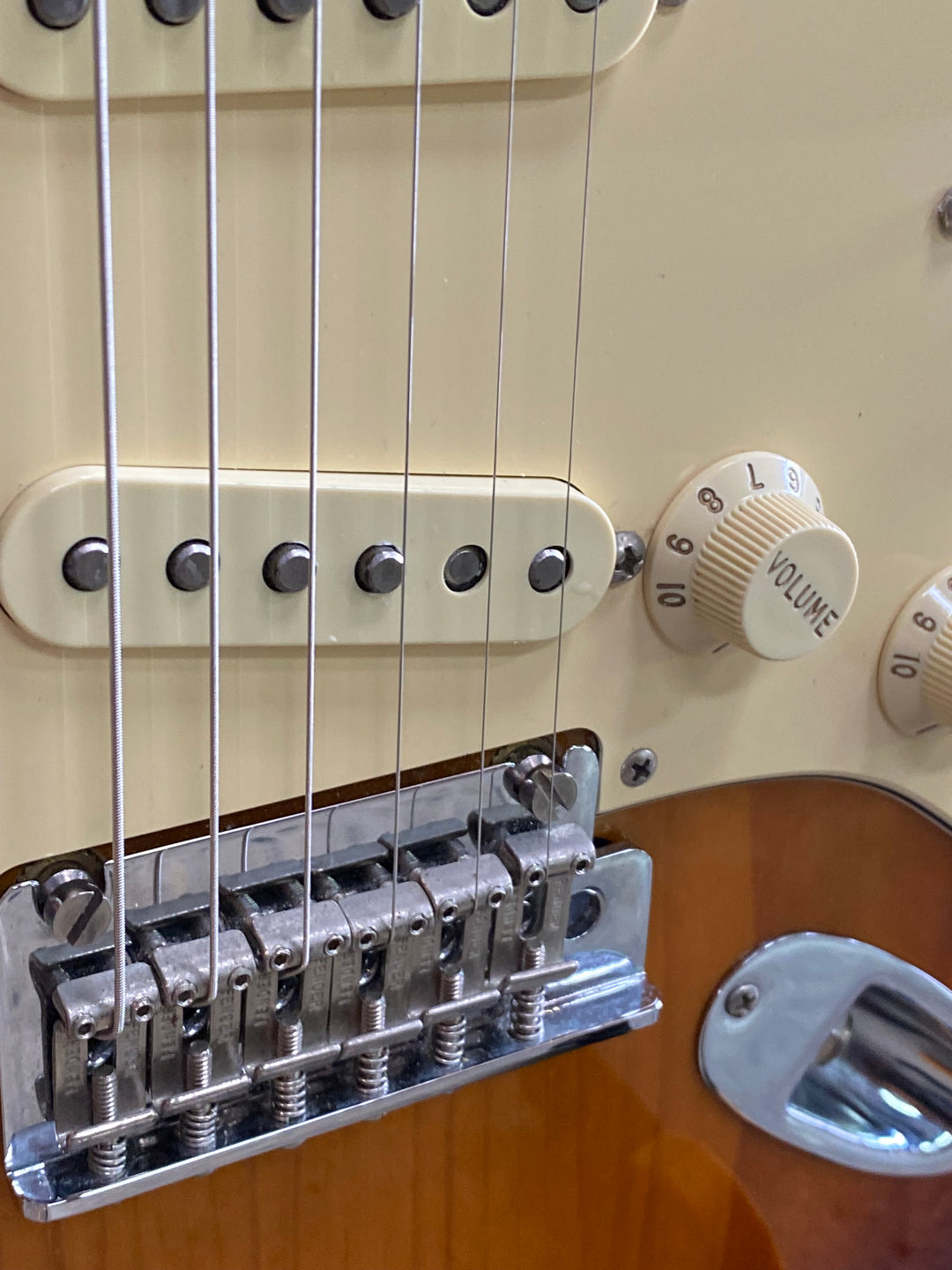 Fender 2021 American Professional II Stratocaster Sienna Sunburst W/case ***Pre Loved***