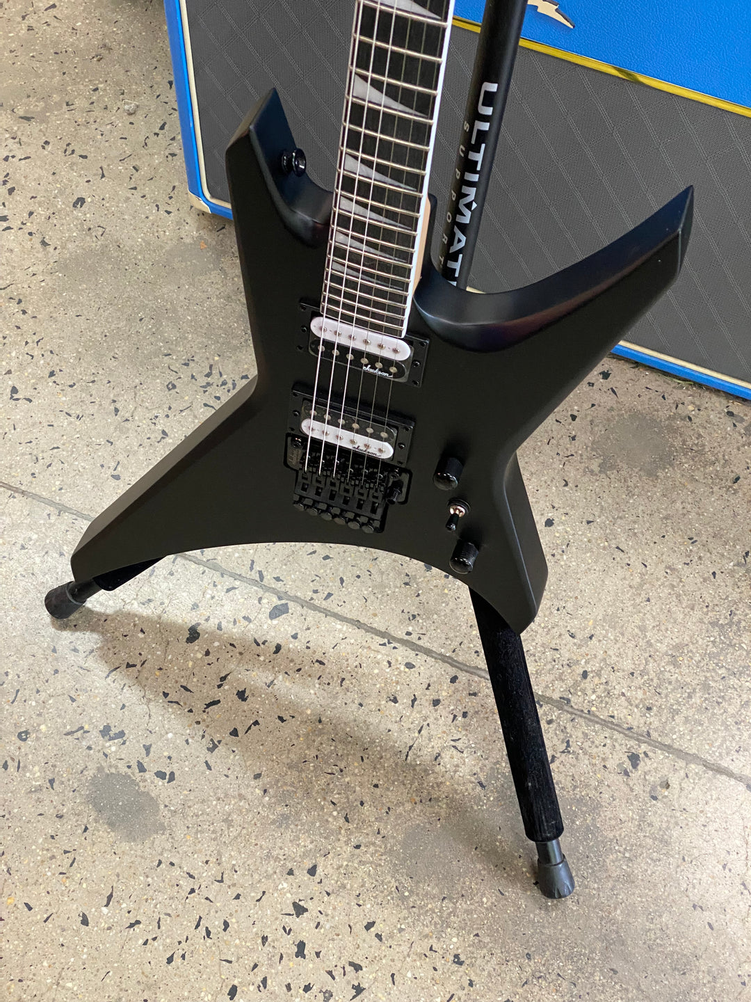 Jackson JS Series Warrior JS32 | Satin Black