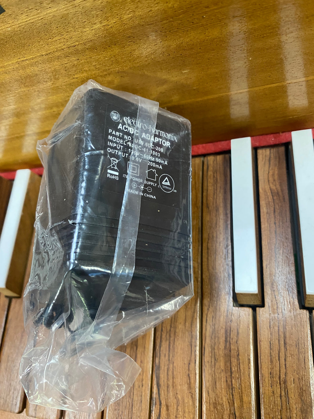 Electro-Harmonix Mel9 Tape Replay Machine Guitar Effects Pedal W/box ***Pre Loved***