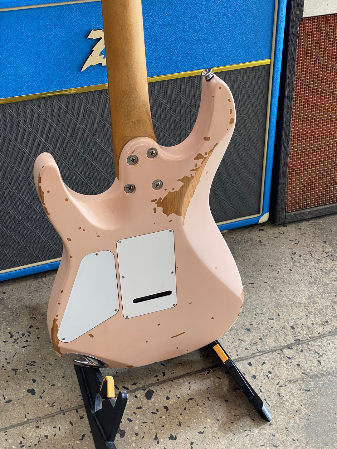 Charvel Pro-Mod Signature Rick Graham DK24 | Worn Shell Pink