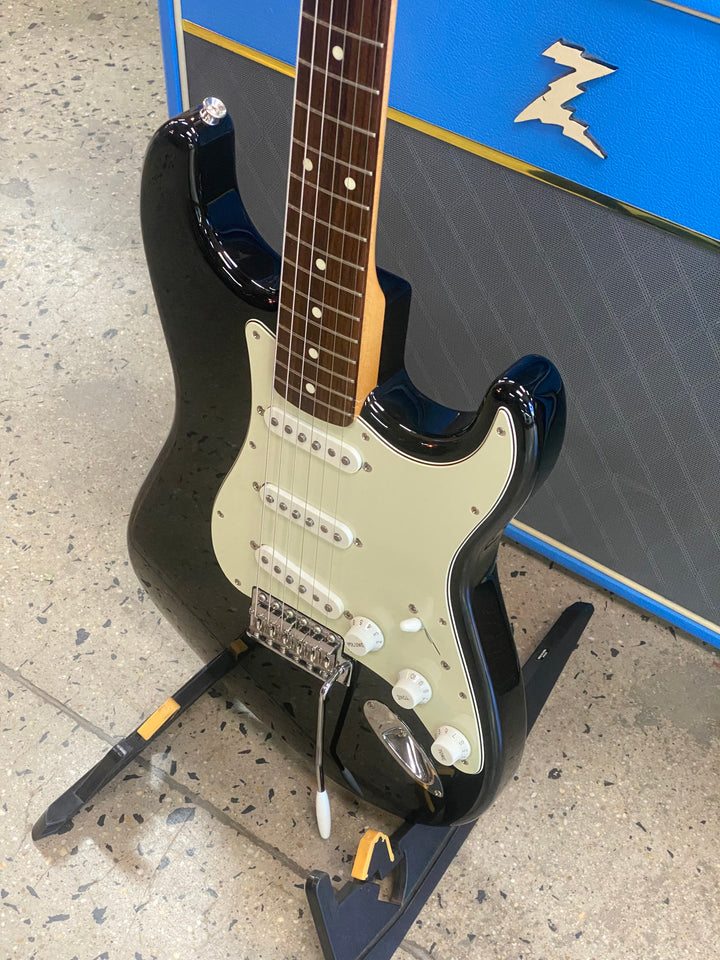 Fender MIJ 2021 Traditional 60s Stratocaster RW Fingerboard- Black W/bag ***Pre Loved***
