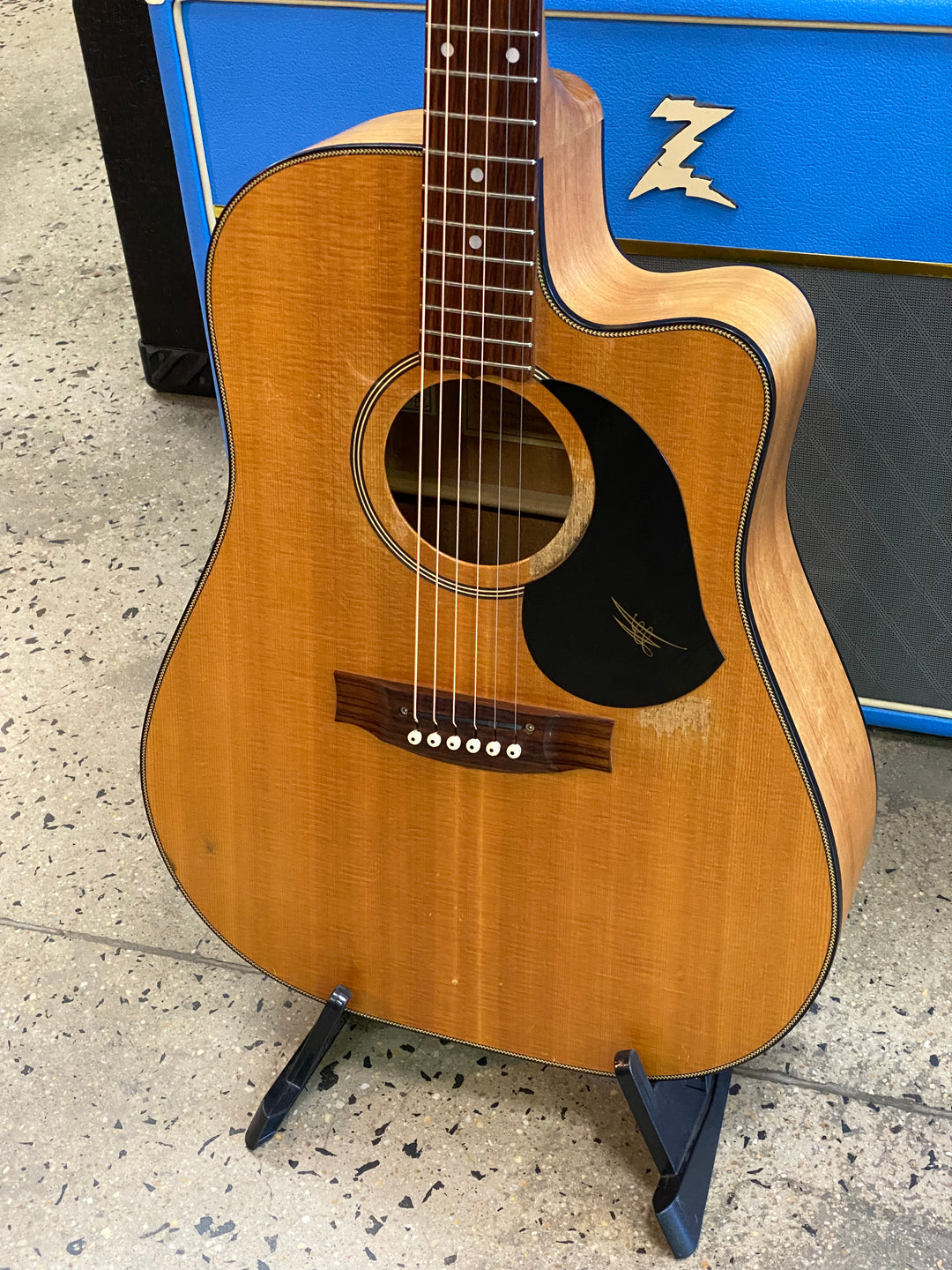 Maton EM225C "Custom Deluxe" w/case ***pre loved***