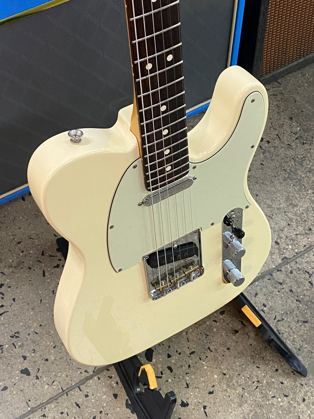 Fender 2016 American Pro Telecaster w/case | Olympic White ***pre loved***