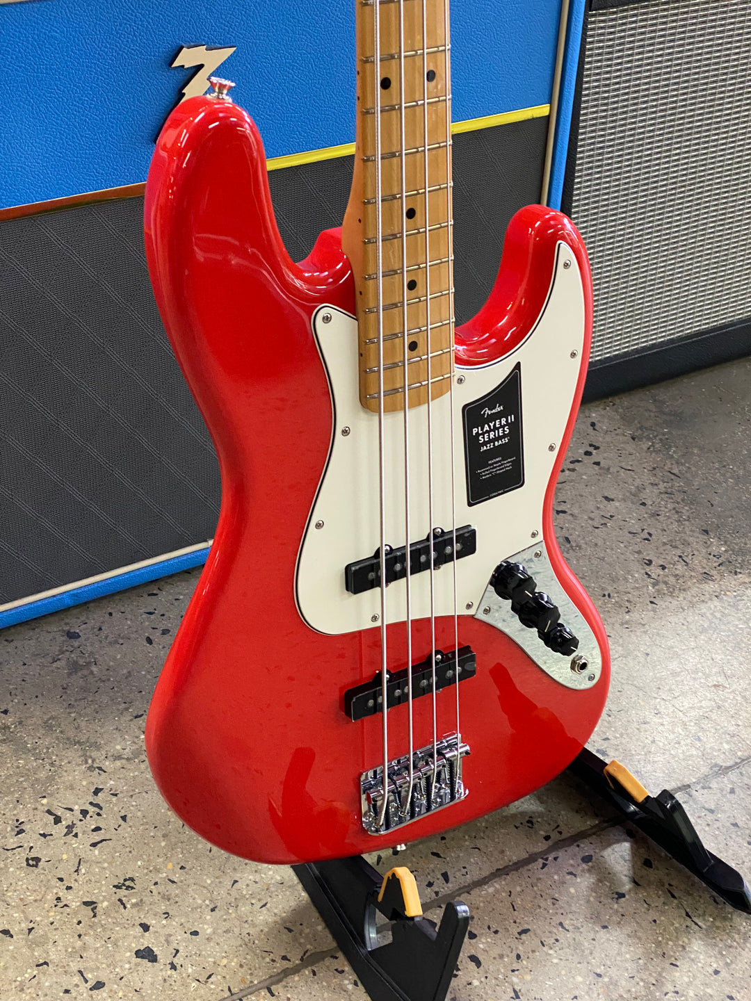 Fender Player II Jazz Bass Maple Fingerboard | Coral Red