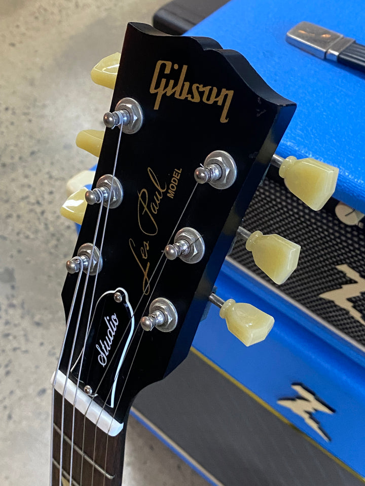 Gibson USA 2010 Les Paul Studio Black Satin w/case ***Pre Loved***