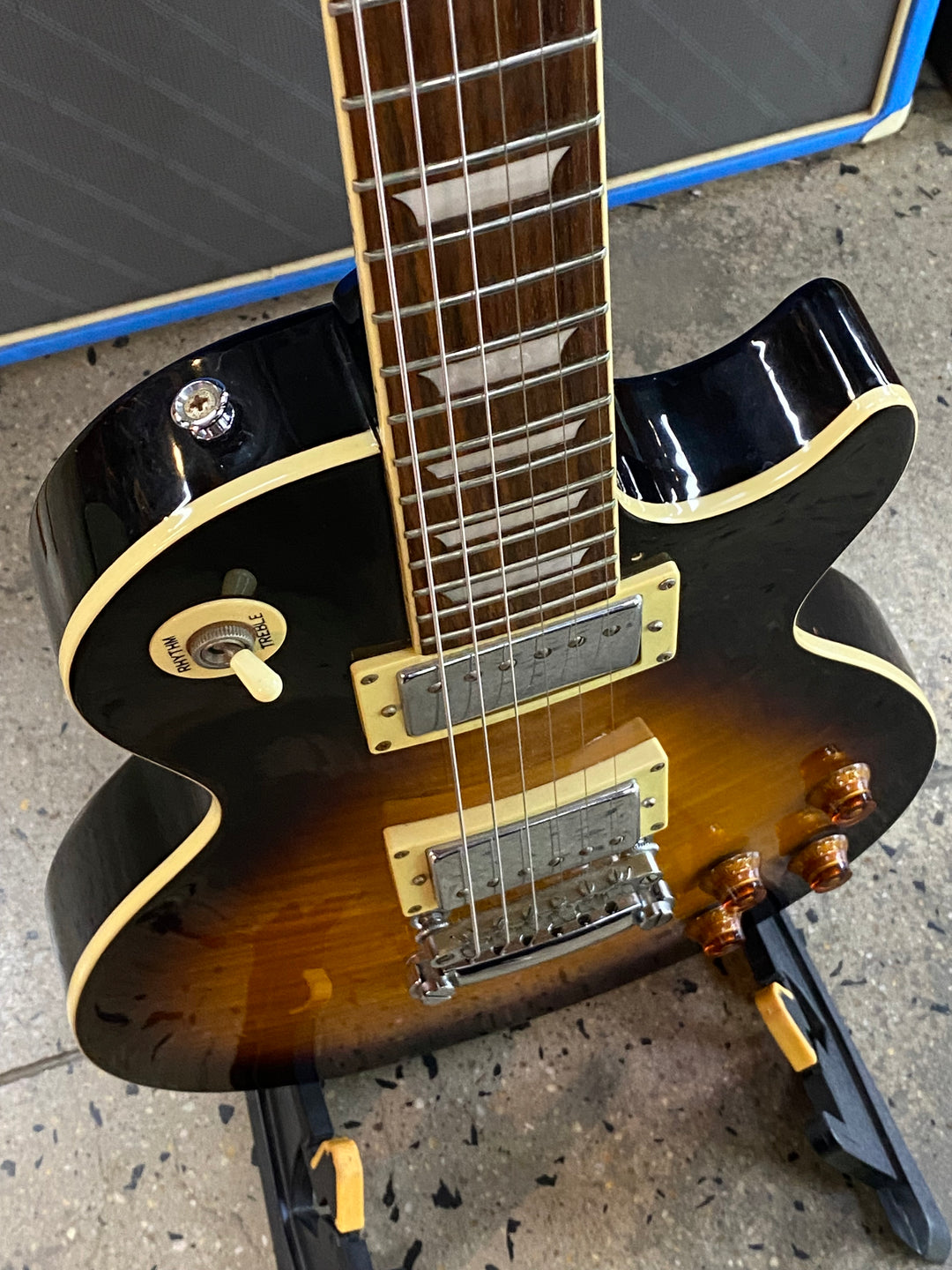 Epiphone 2006 Les Paul Standard wcase | Vintage Sunburst ***pre loved***