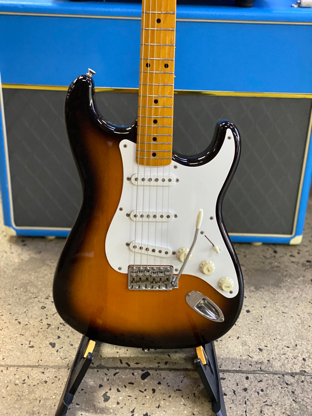 Fender 2004-05 CIJ ST57 Strat 2TSB W/bag ***Pre Loved***