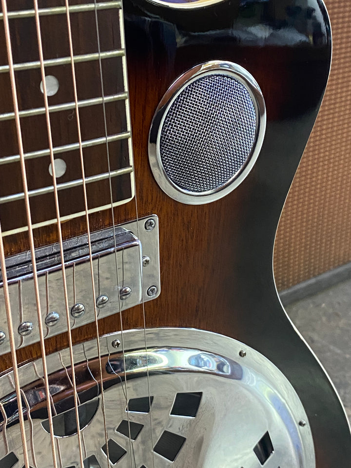 Bryden BRE2ETS Cutaway Electric Resonator Guitar Tobacco Sunburst W/case ***Pre Loved***