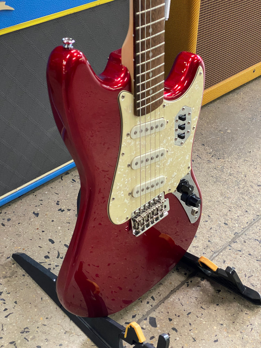 Squier 2021 Paranormal Cyclone Candy Apple Red ***Pre Loved***