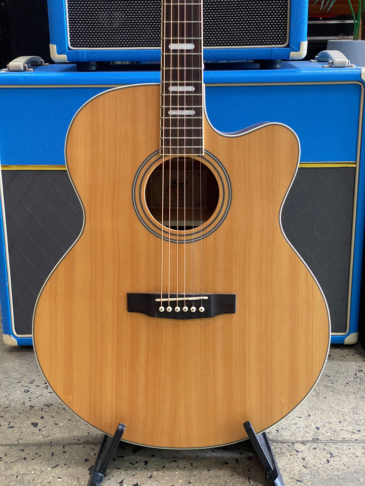 Cort CJ1F NS Jumbo Acoustic Electric Guitar W/case ***Pre Loved***