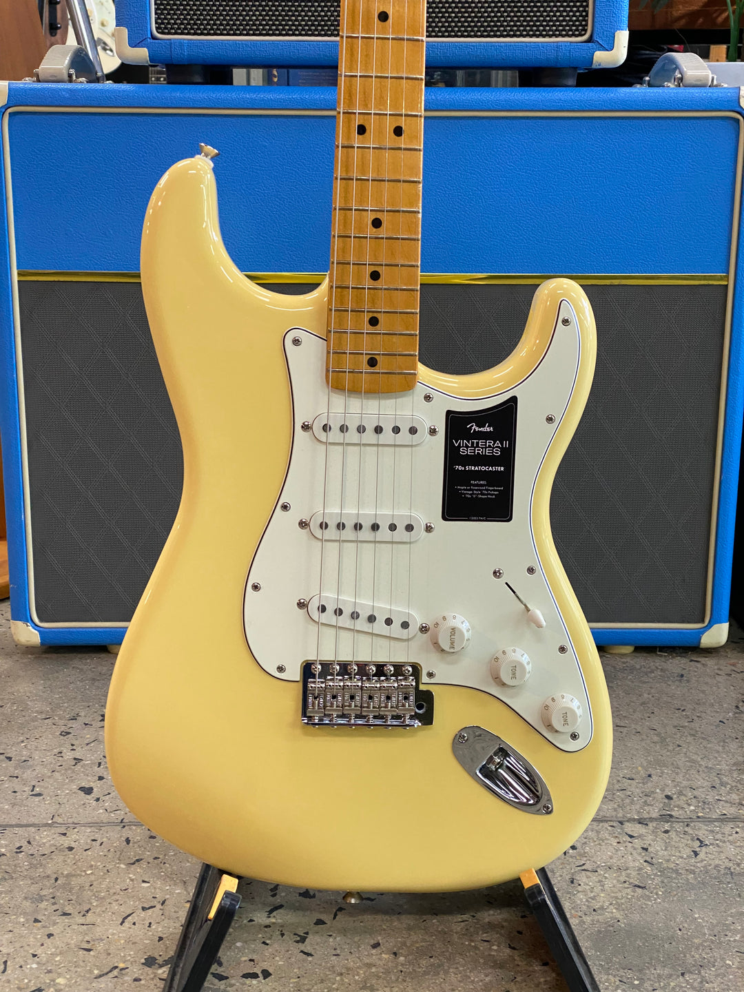 Fender 2025 Vintera II 70s Strat w/bag | Vintage White ***pre loved***