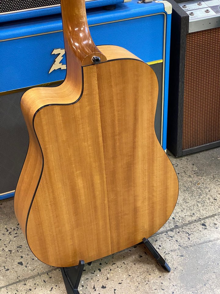 Maton EM225C "Custom Deluxe" w/case ***pre loved***