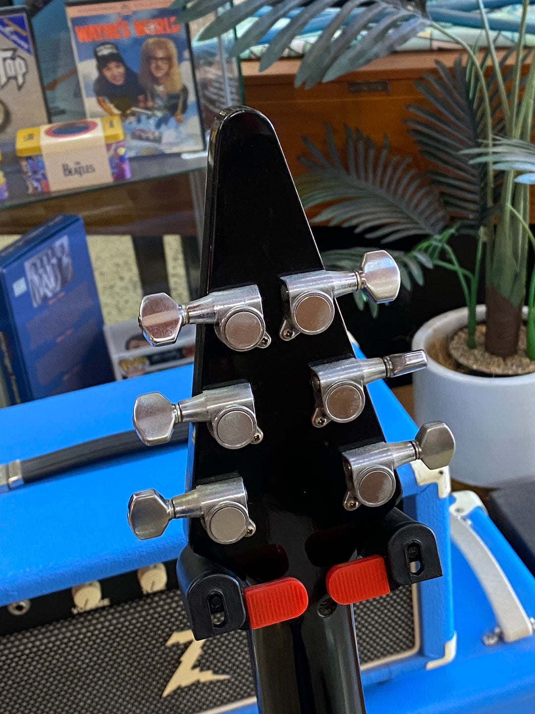 Fernandes 80s BSV Flying V *modded* w/bag | Black ***pre loved***