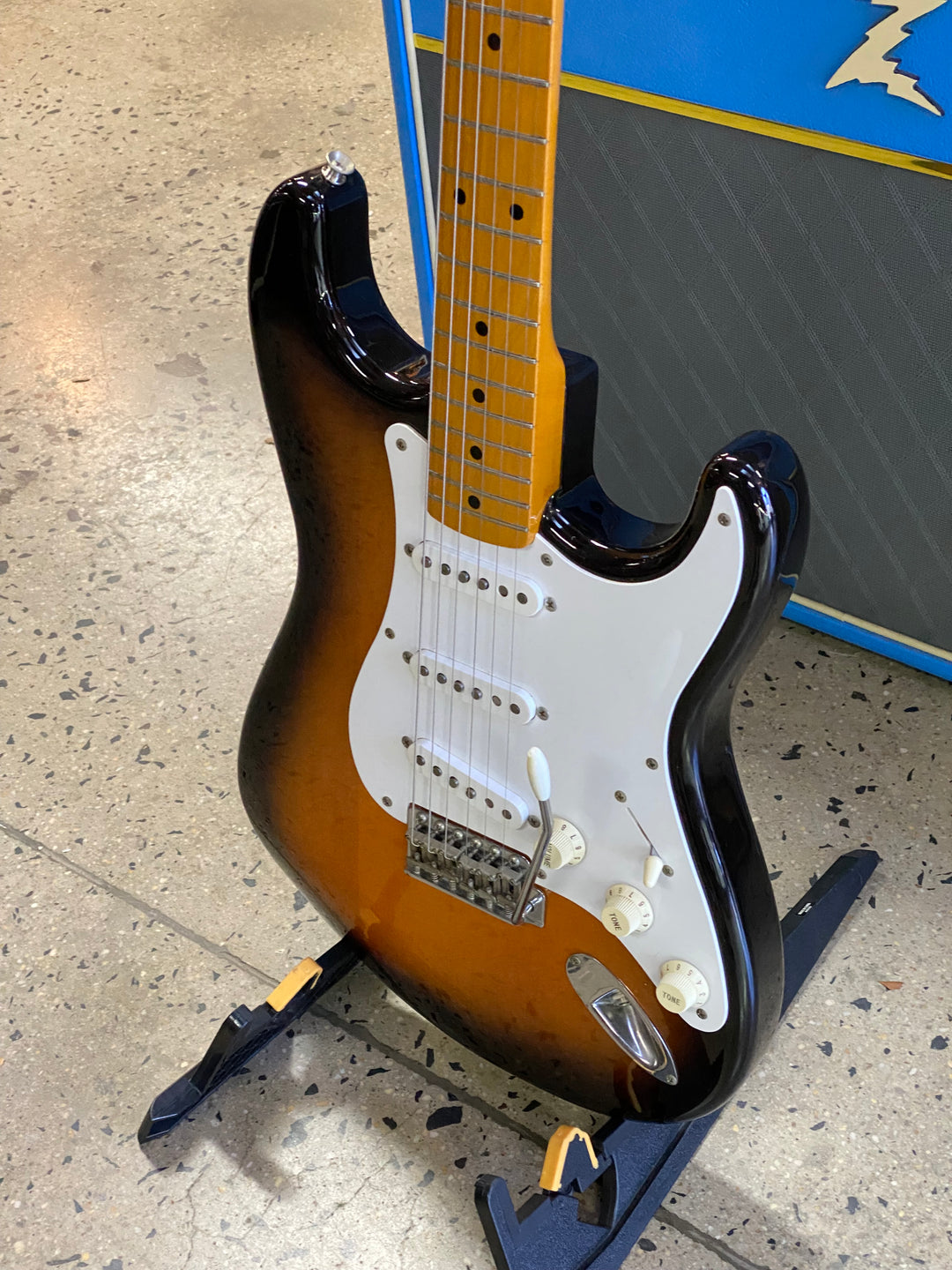 Fender 2004-05 CIJ ST57 Strat 2TSB W/bag ***Pre Loved***