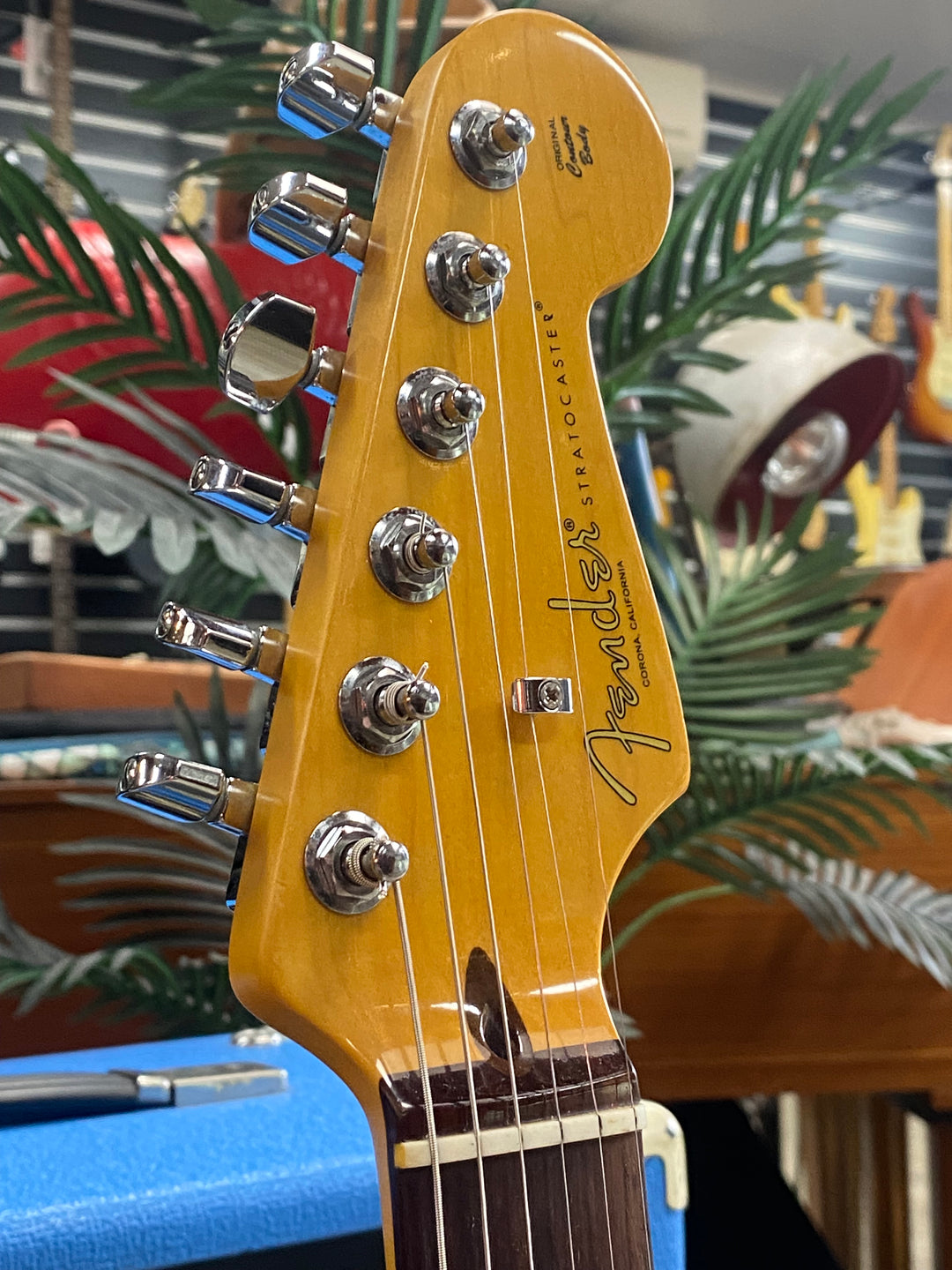 Fender 2021 American Professional II Stratocaster RW Olympic White W/case ***Pre Loved***