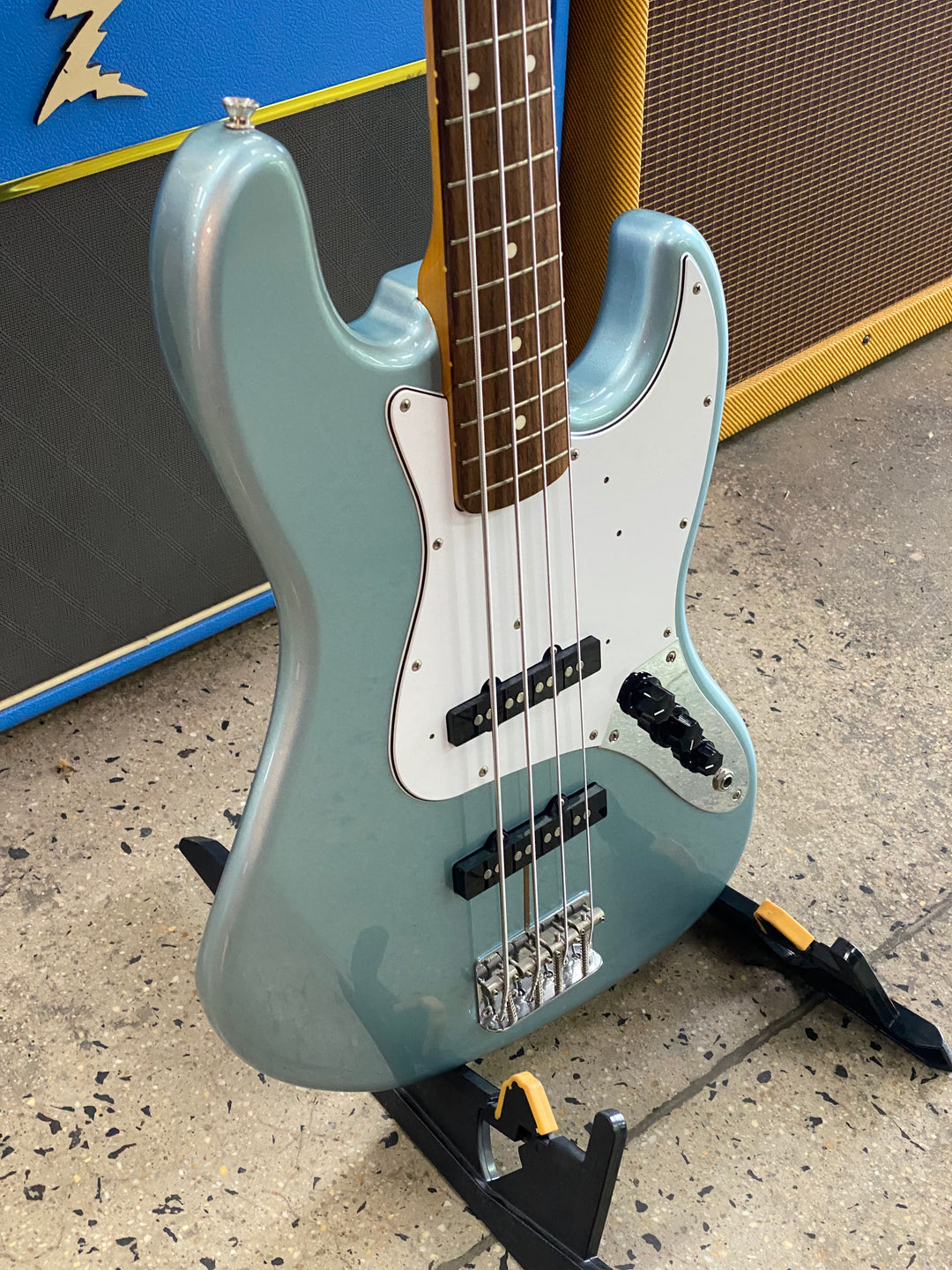 Fender 2010-11 Jazz Bass | Ice Blue Metallic ***Pre loved***