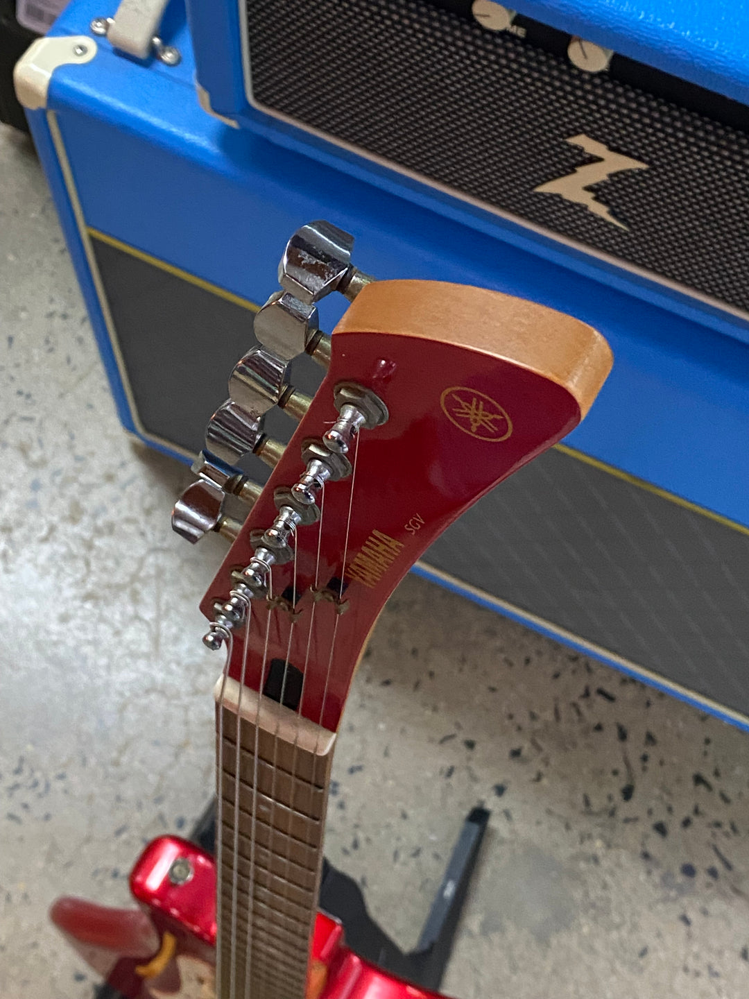 Sgv Instrument Icon Yamaha SGV-300 Red W/bag ***Pre Loved*** – A&B Musical Instruments