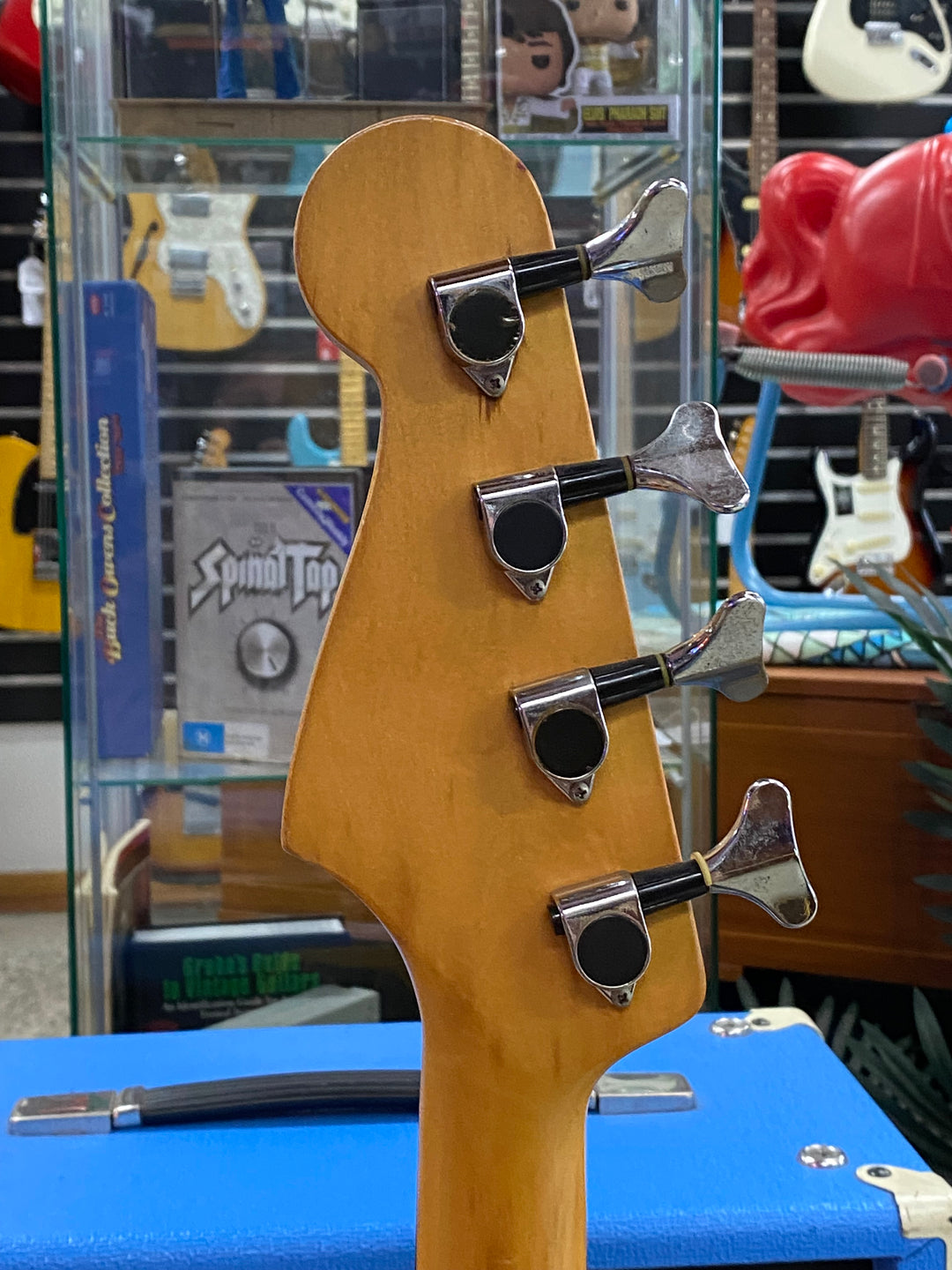 Squier MIJ '94-95 SPJ-39 Medium Scale P Bass W/bag Pre Loved
