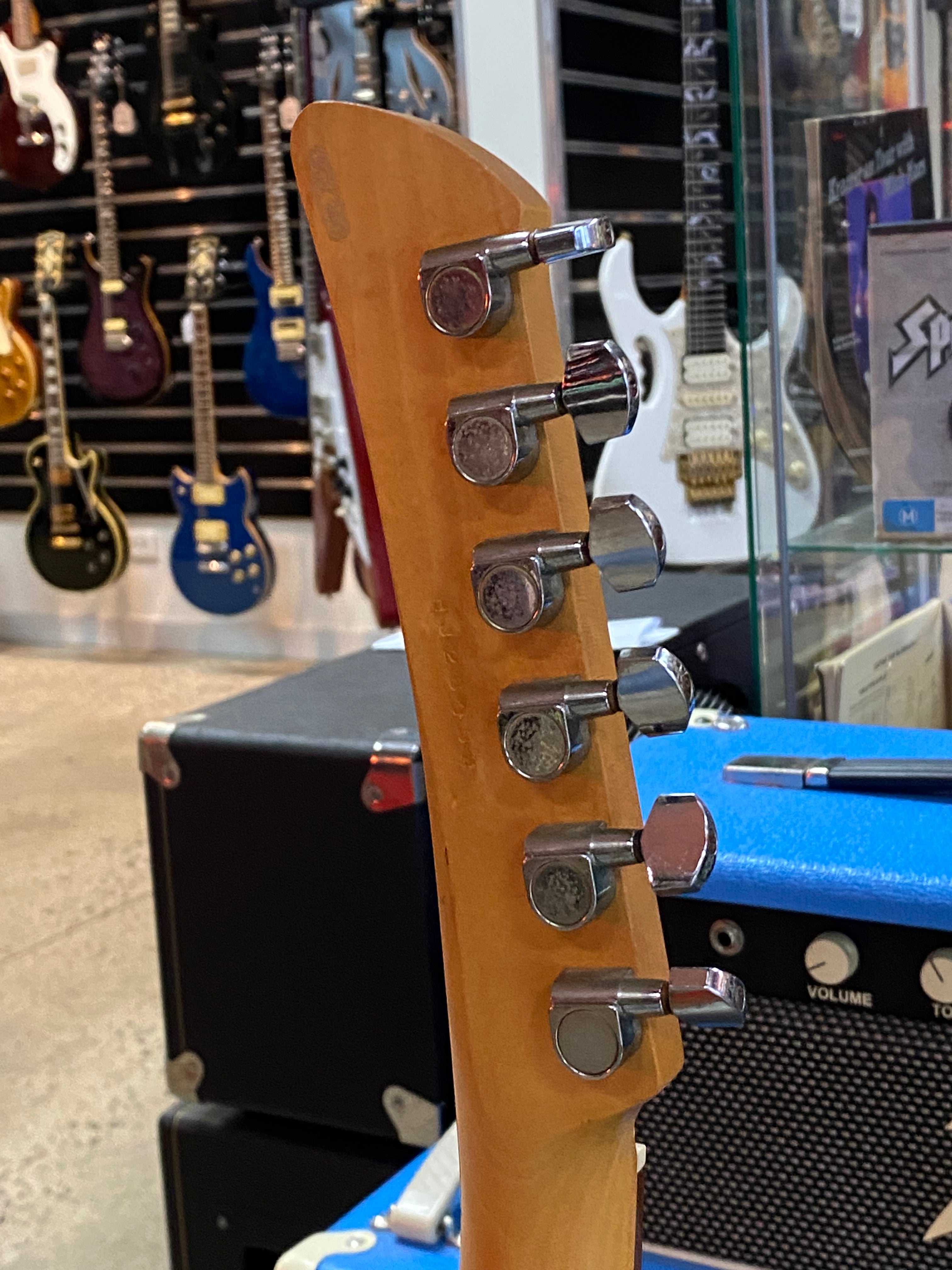 Yamaha SGV-300 Red W/bag ***Pre Loved*** – A&B Musical Instruments