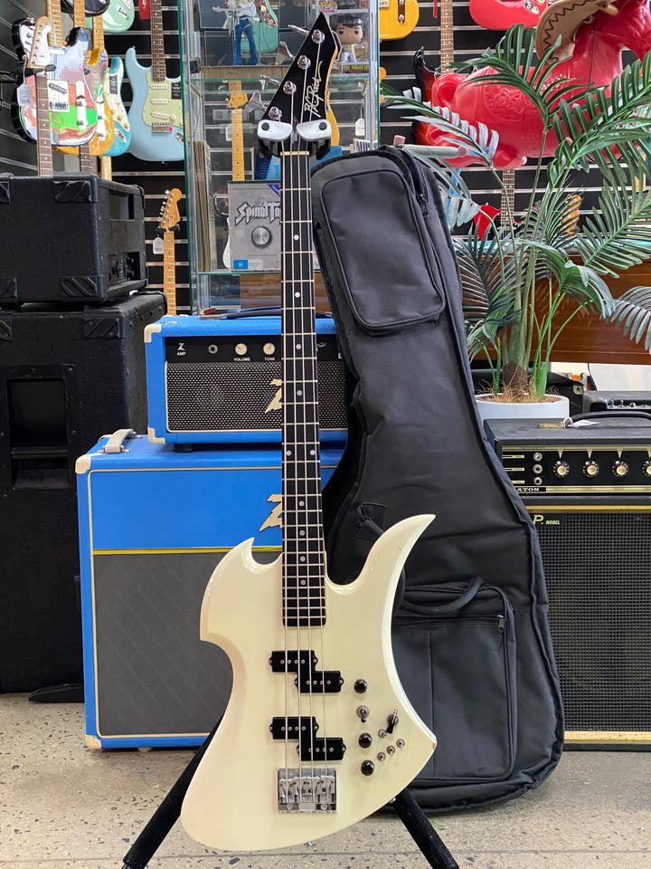 BC Rich Mockingbird Bass 'Class Axe Build' w/bag | White **pre loved**