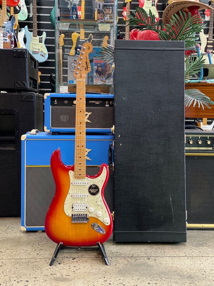 Squier 2010 Standard California Series w/case | Sunburst **pre loved**