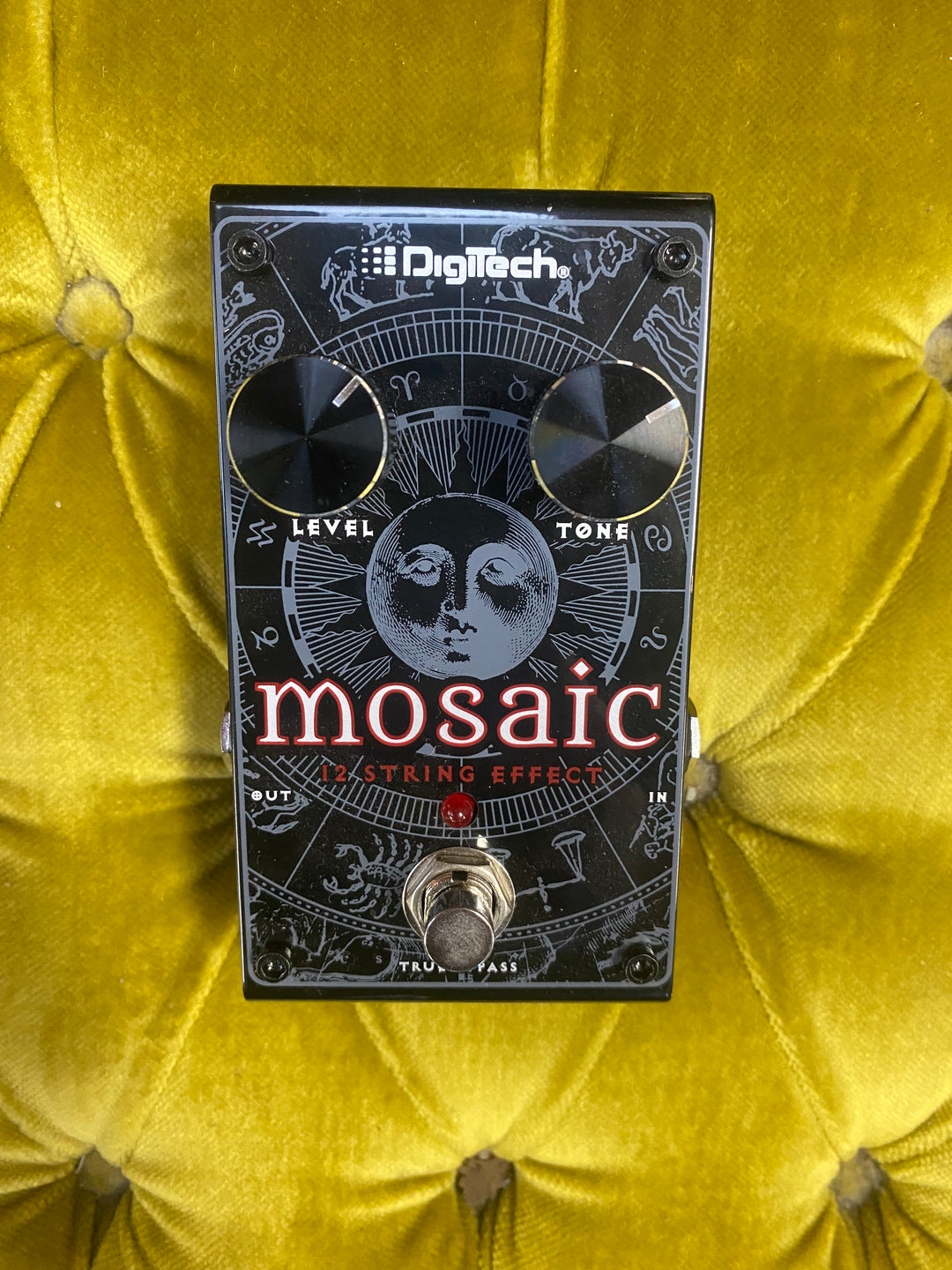 Digitech Mosaic Polyphonic 12 String Effect Pedal WBox Power Supply ***Pre Loved***