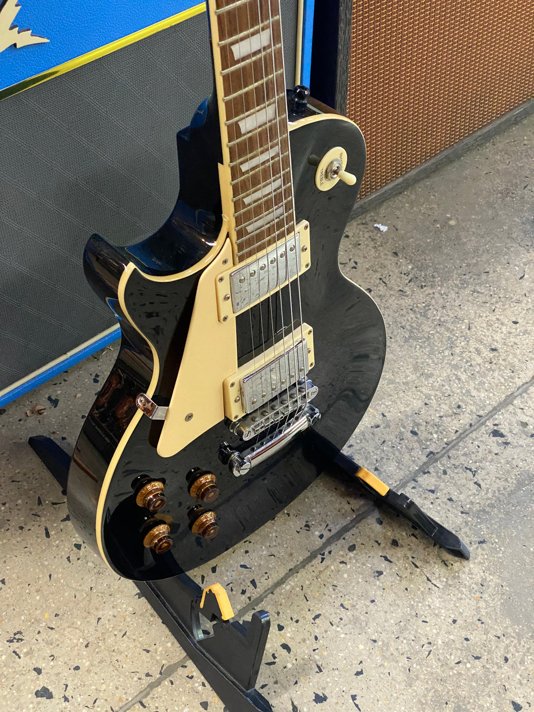JD Luthiers Left Handed LP Style Electric Guitar Black W/bag ***Pre Loved***