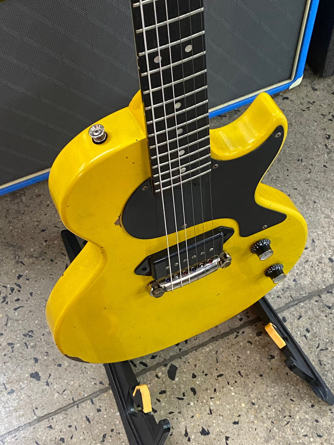 Gordon Smith GS1-60 Legacy wcase | TV Yellow