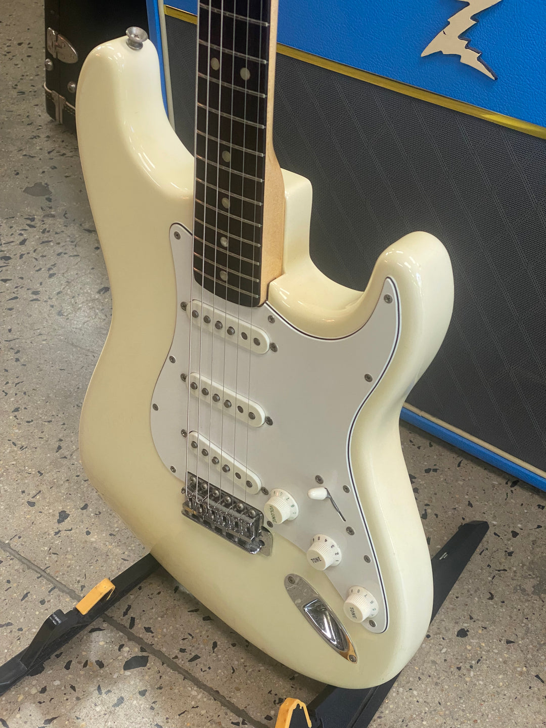 Fender USA 1972 Stratocaster Rosewood Fretboard Olympic White W/case ***Pre Loved***