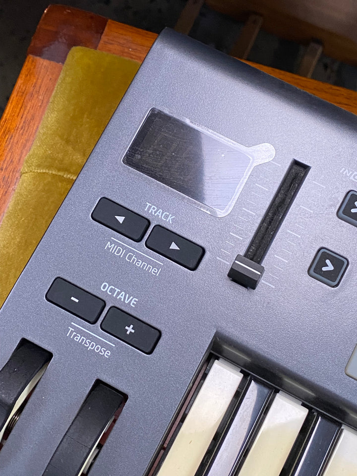 Novation Launchkey 25 V1 Version 1  MK1 W/box ***Pre Loved***