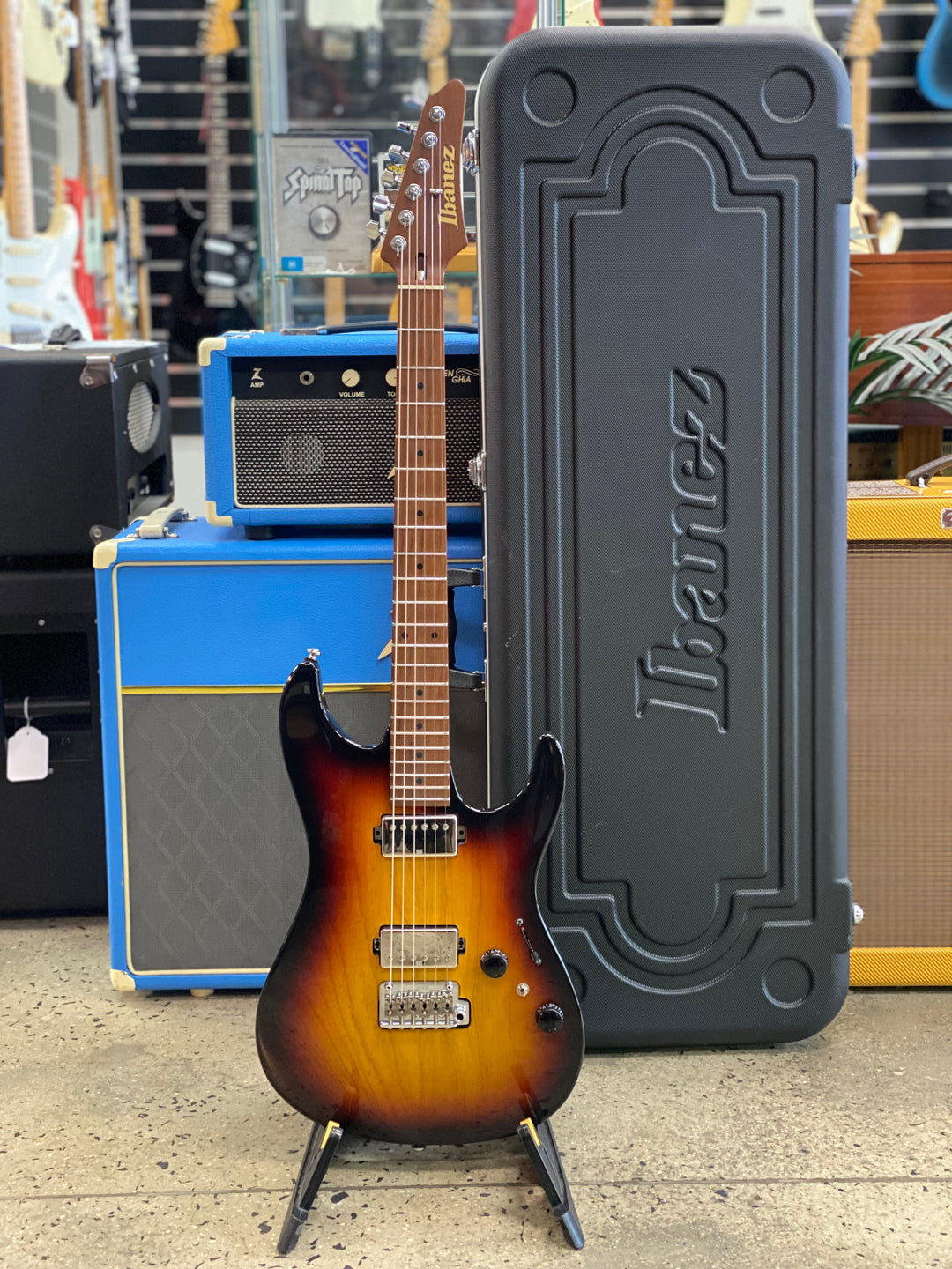 Ibanez 2020 AZ2202A Sunburst w/case ***Pre Loved***