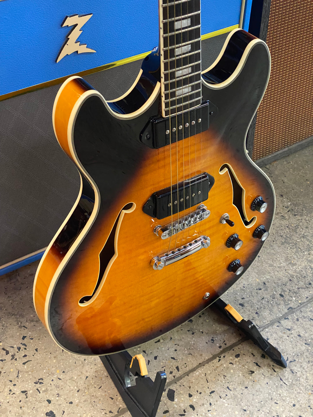Sire Larry Carlton H7V semi-hollow body P90’s Vintage Sunburst W/bag ***Pre Loved***