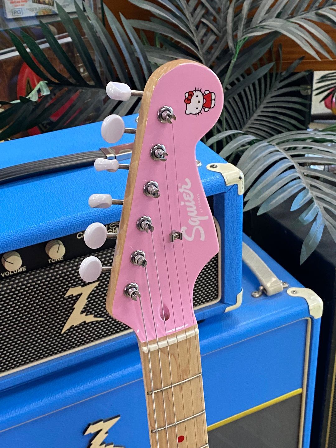 Squier 2024 Hello Kitty Strat | Pink ***pre loved***
