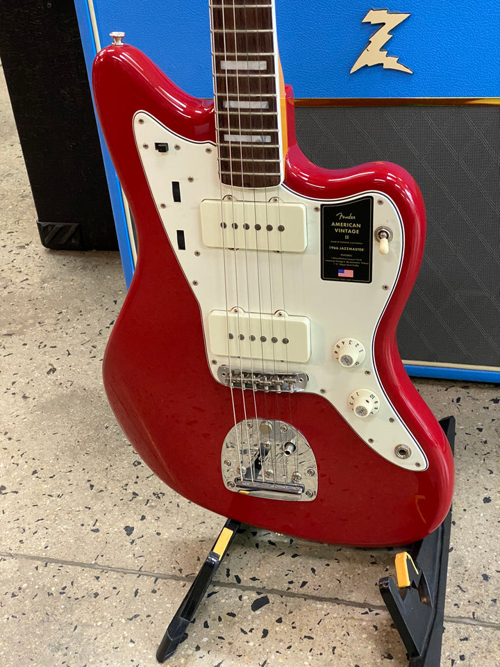 Fender American Vintage II Jazzmaster w/case | Dakota Red ***Pre Loved***