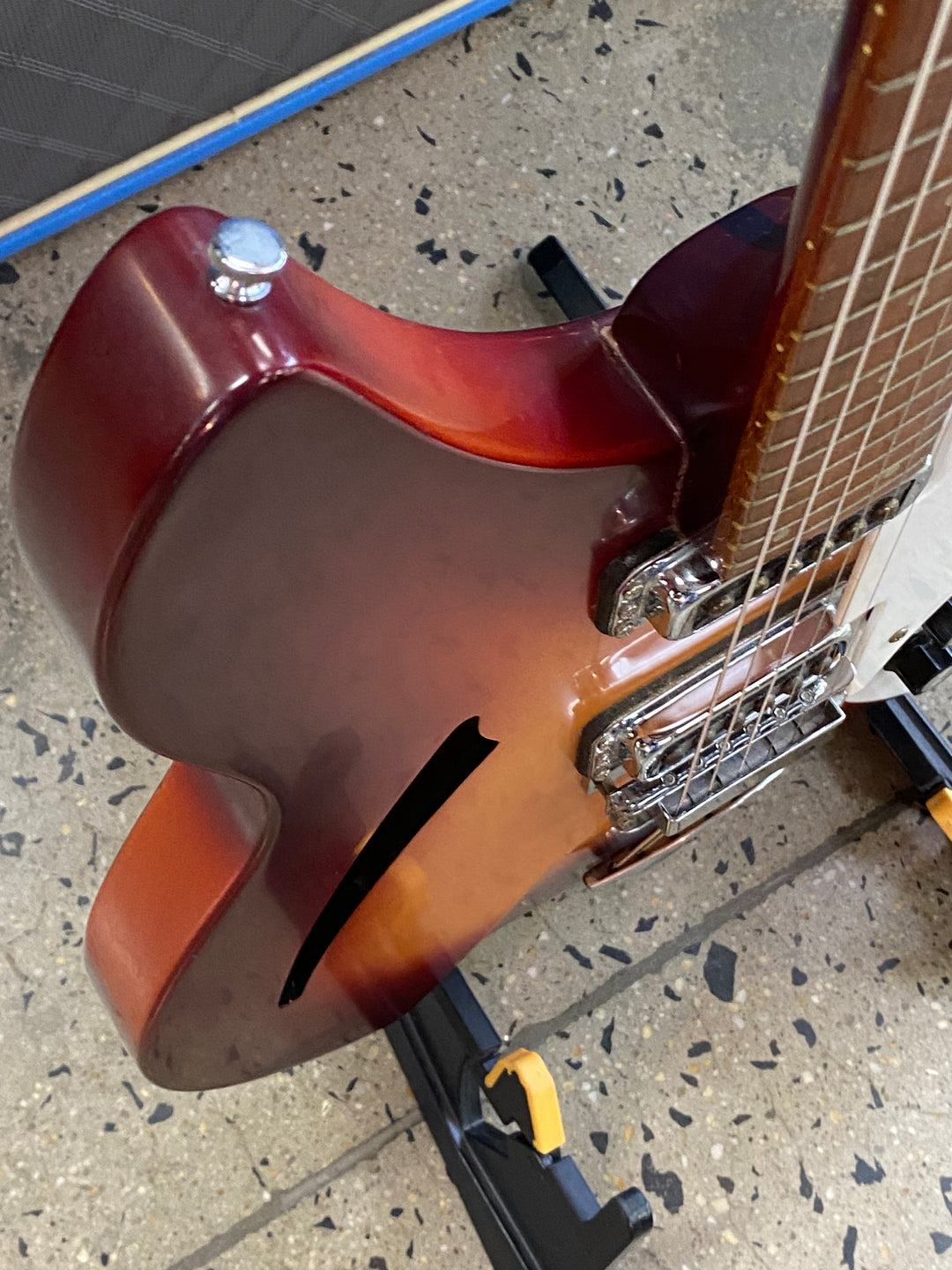 Rickenbaker USA 1993 330 W/case | Fireglo ***pre loved***