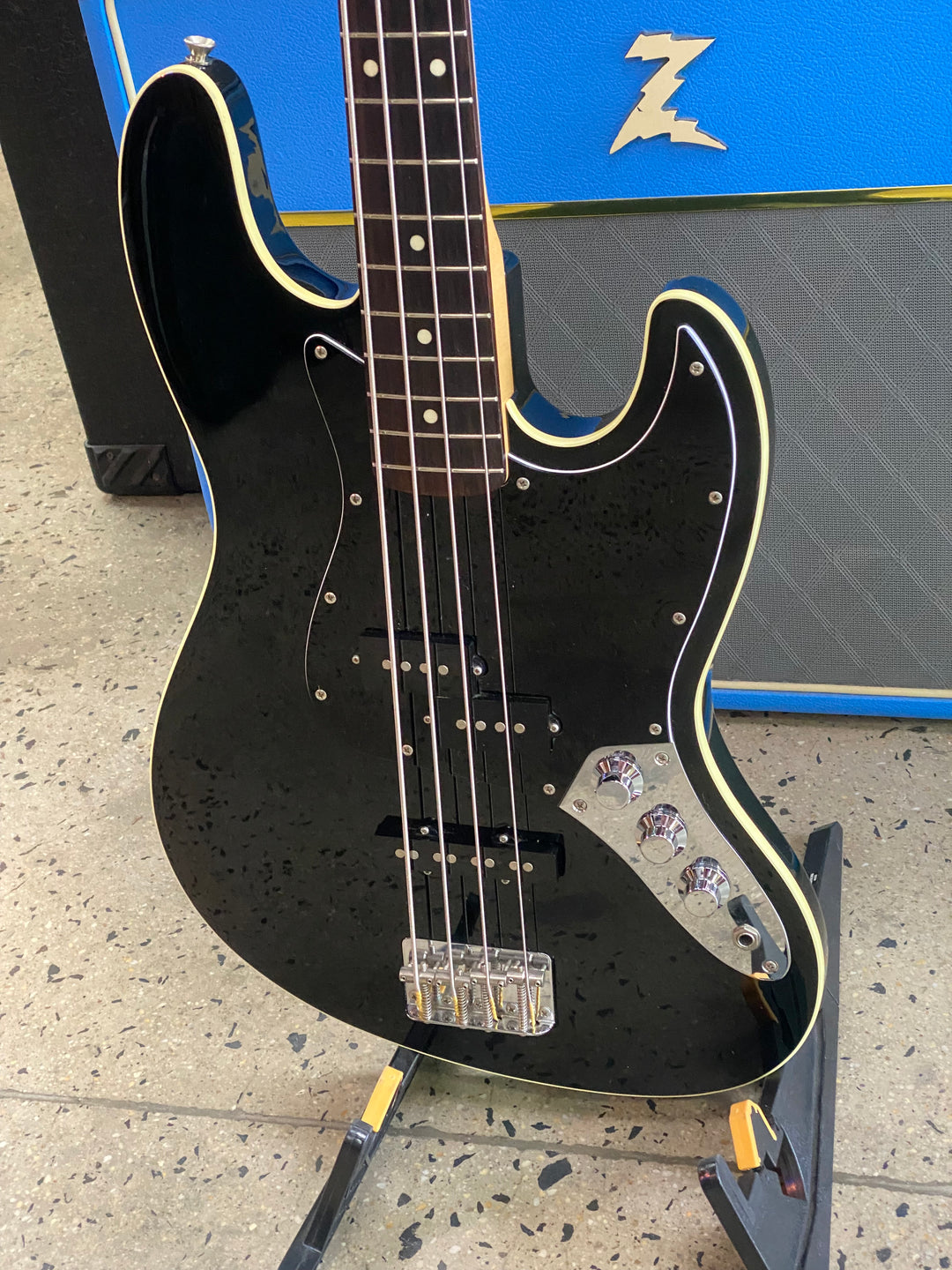 Fender CIJ 2004-05 Aerodyne Jazz Bass w/bag | Black ***pre loved***