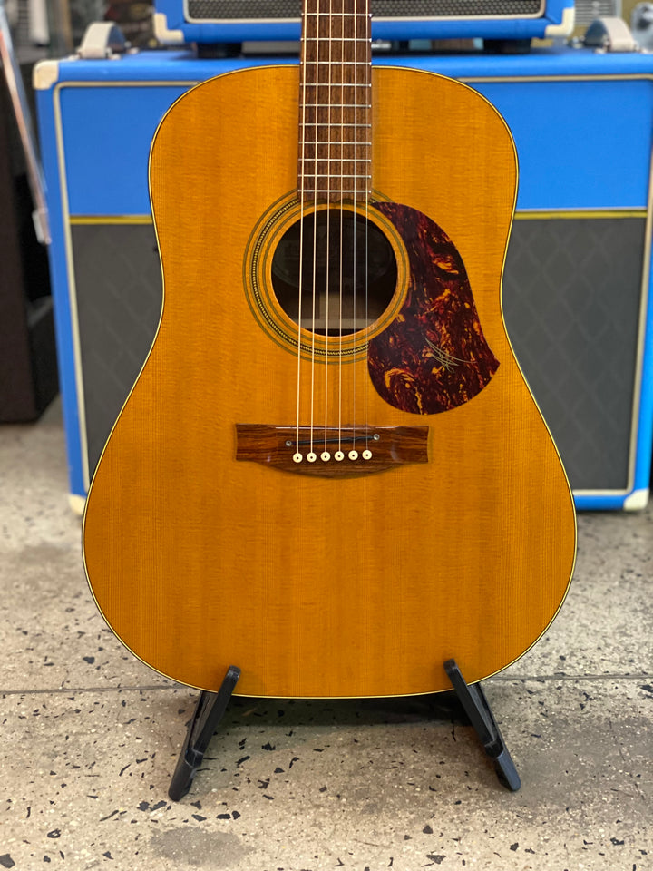 Maton Canterbury Model 2004 wcase ***pre loved***