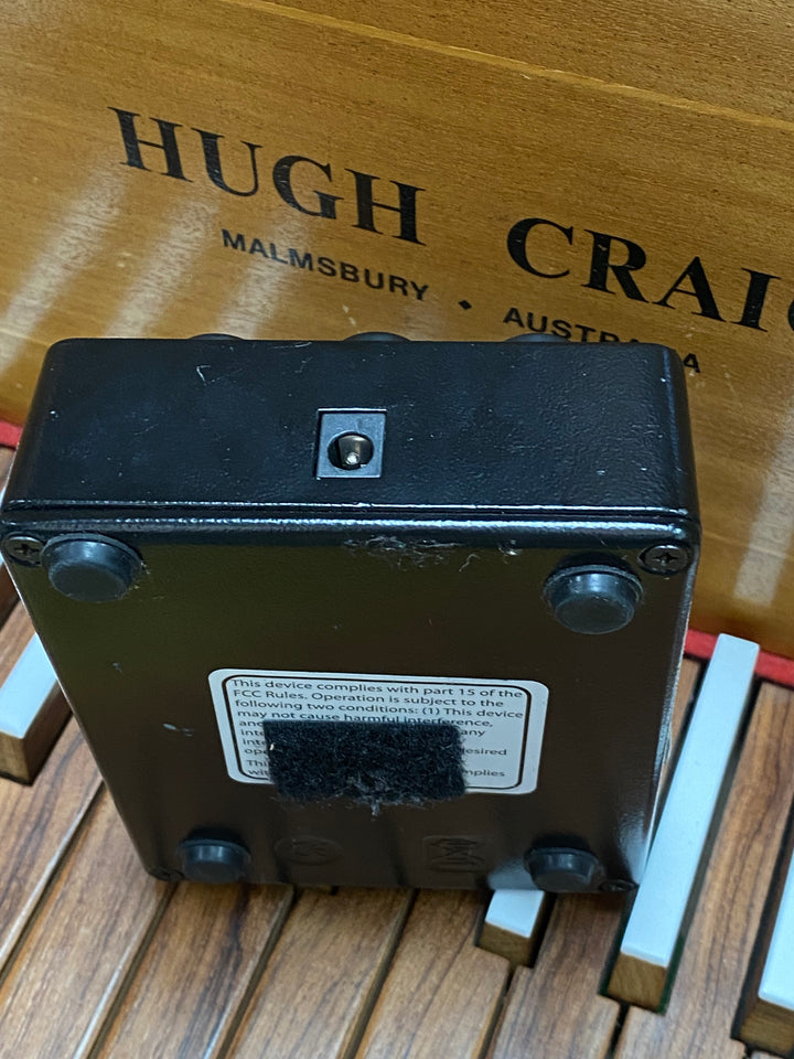 EHX Good Vibes Modulator Pedal w/power supply ***Pre Loved***