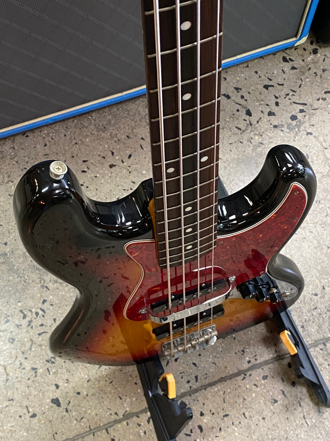 Fender 1997-2000 JB-62 RI Jazz Bass | 3 Tone Sunburst ***Pre-Loved***