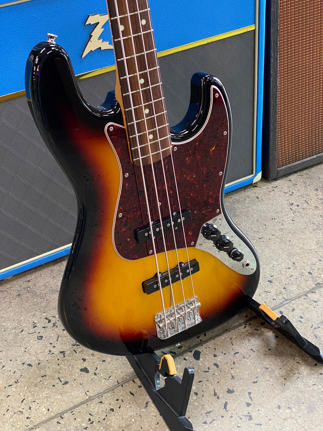 Fender 2023 Trad 60's Jazz Bass MIJ | Sunburst ***pre loved***