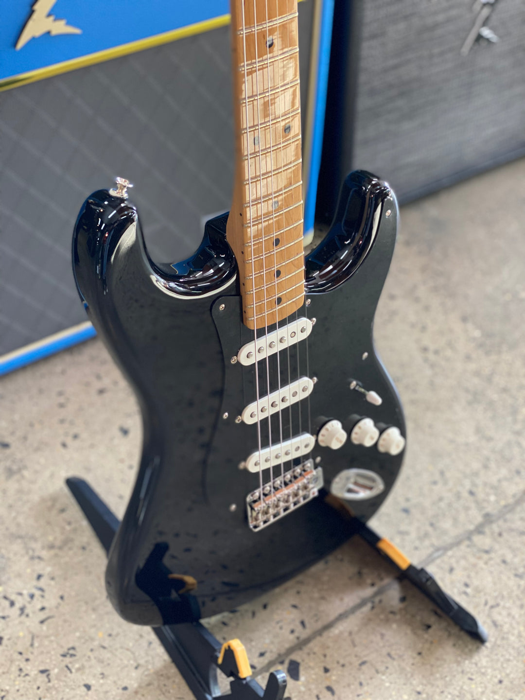 Fender DE Limited Edition Vintera II 50's Stratocaster | Black