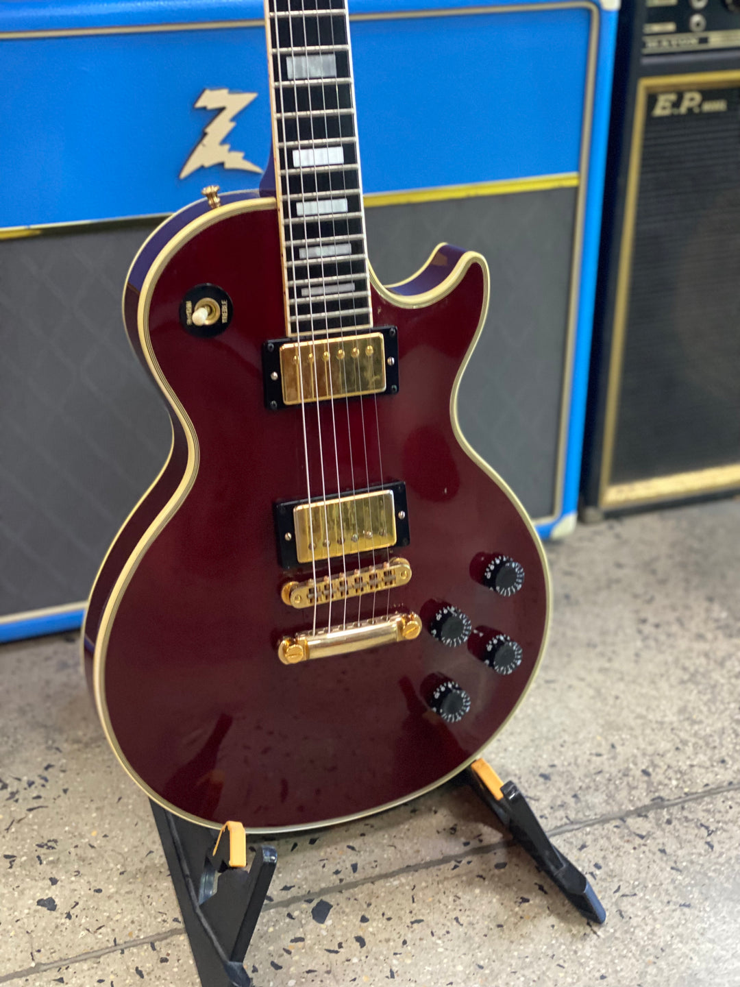 Gibson 1984 Les Paul Custom *modded* w/case | Wine Red **pre loved**