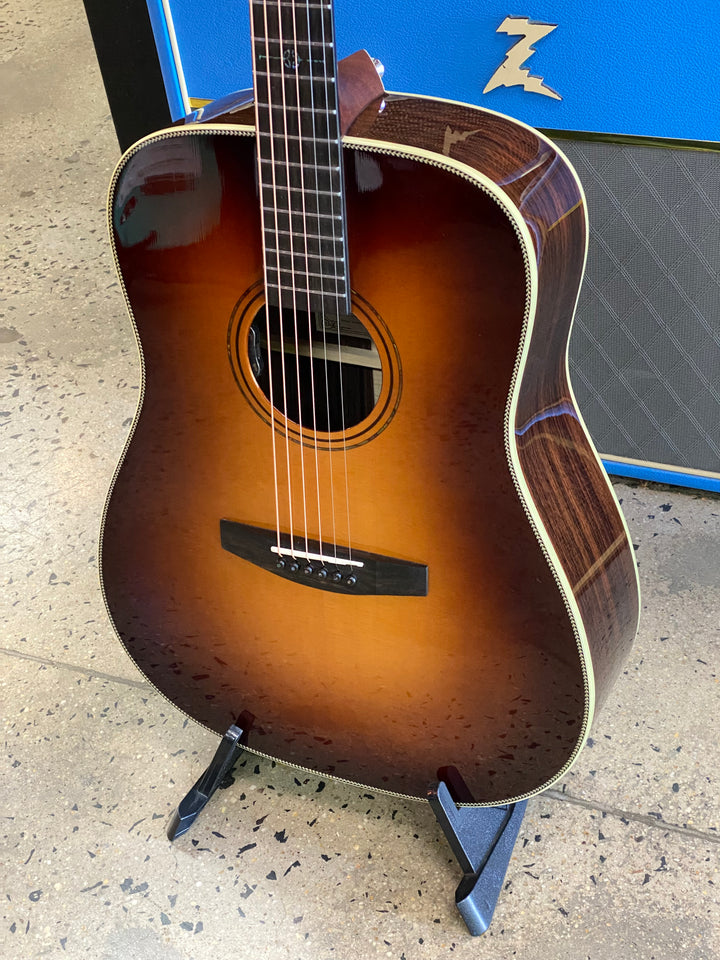 Alvarez LD70E Laureate Dreadnought Acoustic/Electric | Sunburst